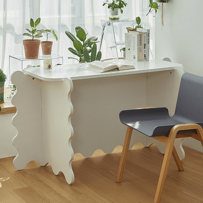 Amando Petal Desk