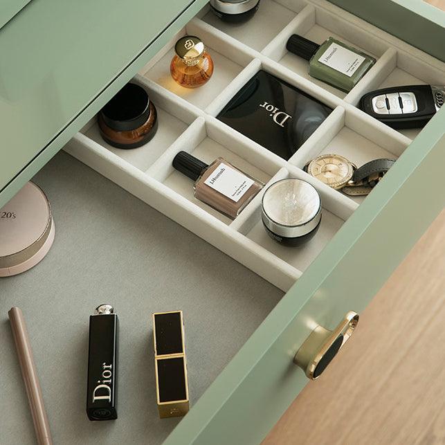 Bohuslava Vanity Set with Stool and Mirror