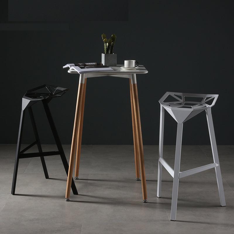 Dritan Metal Art Bar Stool